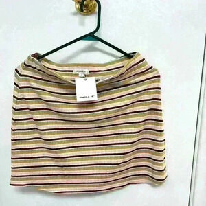 NWT ONeill Skirt. Size Large